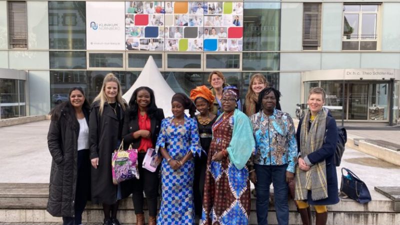 Artikel über den Besuch der Frauen aus Togo